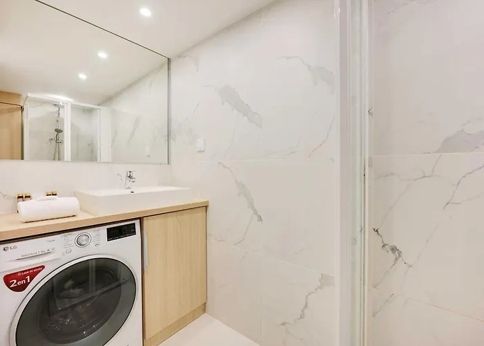 Beautiful -1br-4p- Tour Eiffel - Invalides Apartment *